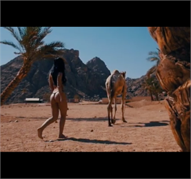 Супермодель Гаянэ Багдасарян показала на видео, как оголилась в пустыне Египта